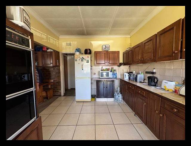3 BEDROOM HOUSE FOR SALE IN RHODESFIELD